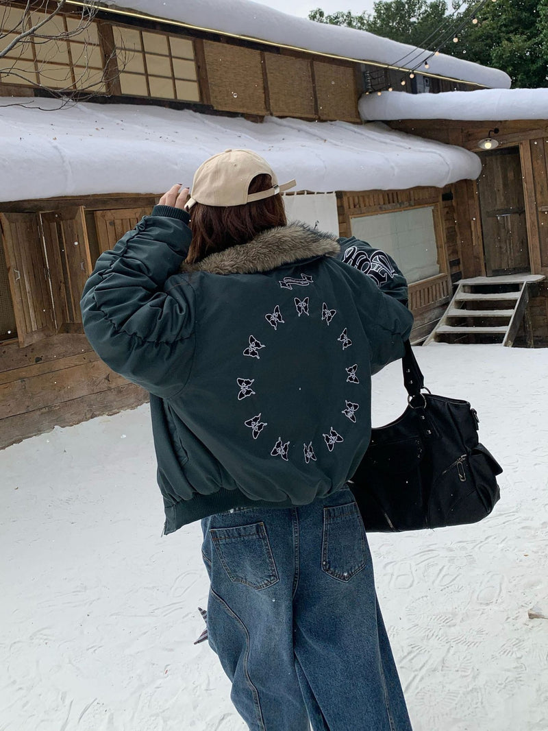 Herren-Schwarze-Pufferjacke mit Fellkragen – Bomberjacke mit Schmetterlingsstickerei