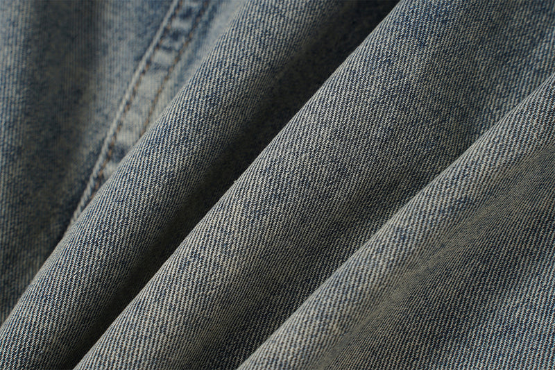 Veste en denim délavé et usé à lettrage Old English – Coupe workwear droite