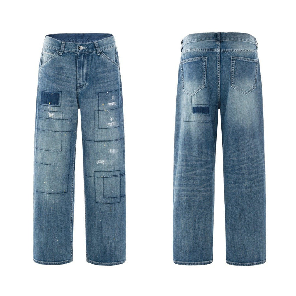 Vaqueros vintage de pierna ancha para hombre, en azul, con paneles de patchwork y detalles de salpicaduras de pintura, vista frontal y trasera