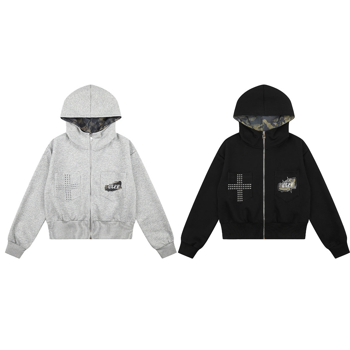 Sweat à capuche zippé avec écusson croix clouté et doublure camouflage