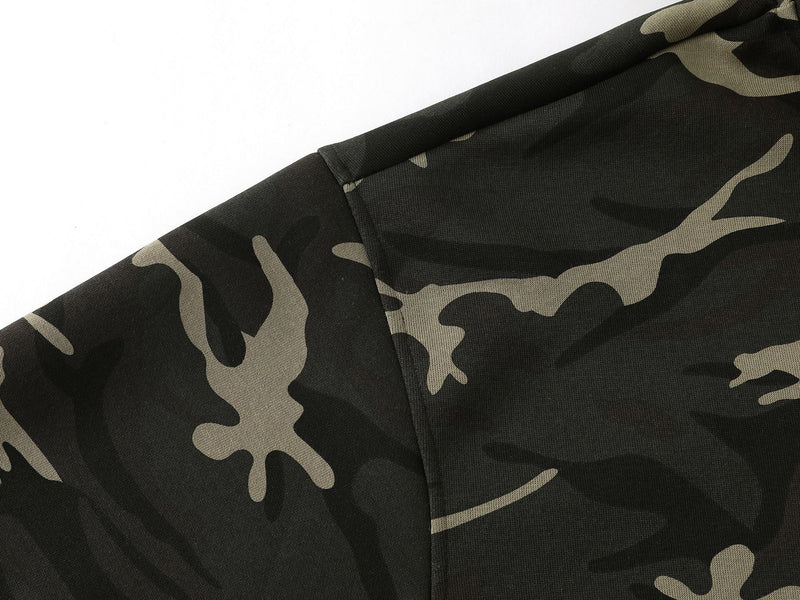 Zip-Hoodie mit Drachenemblem – Oversized Streetwear in Camo & Schwarz