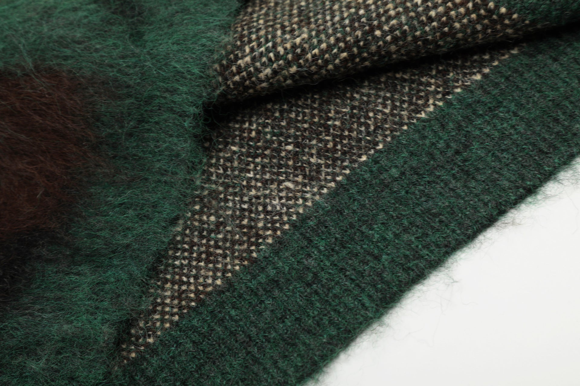 Men's Camo Print Fuzzy Mohair-Style Knit Sweater – Crew Neck