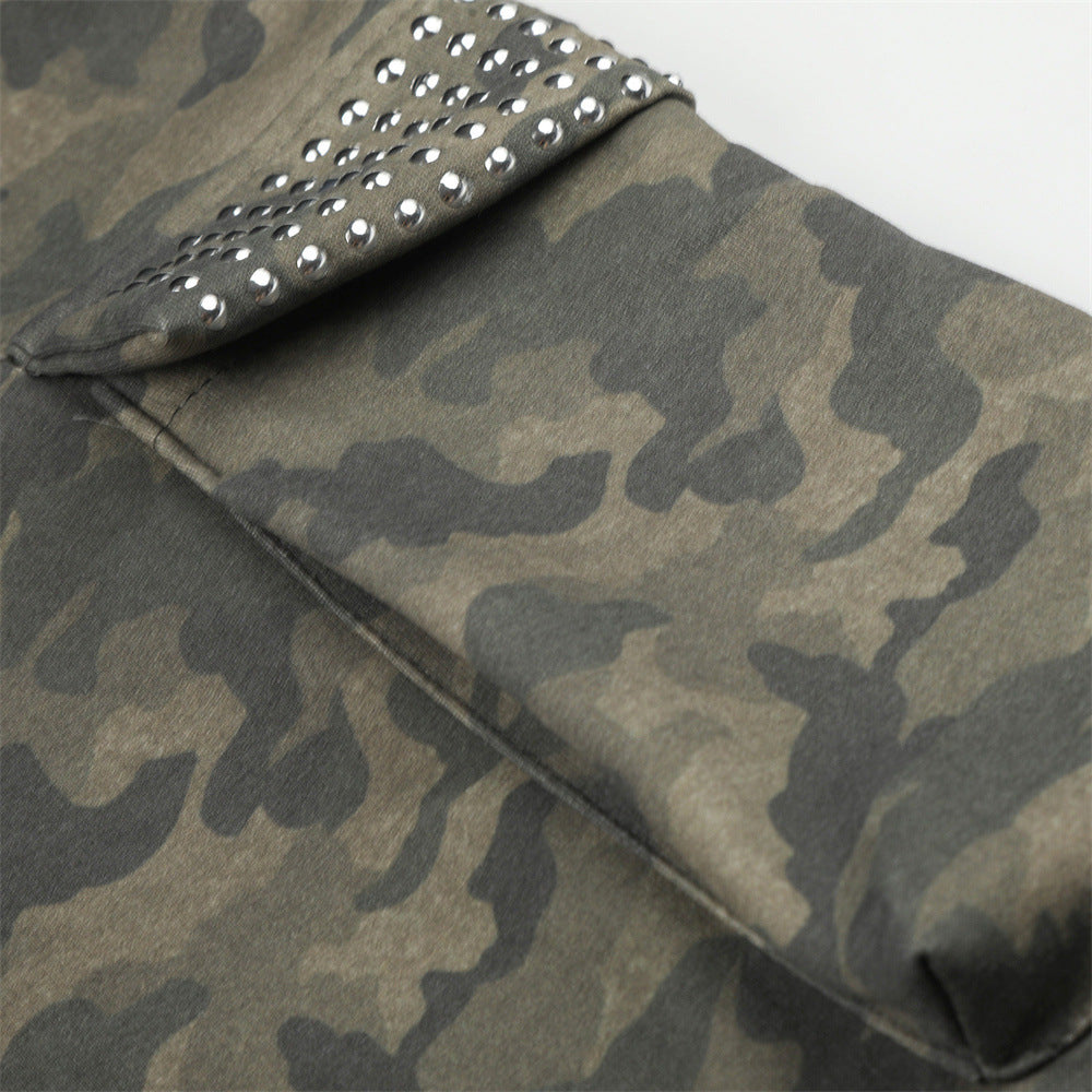 Men's Camo Wide-Leg Cargo Pants with Rhinestone Letters & Multi-Pocket Design
