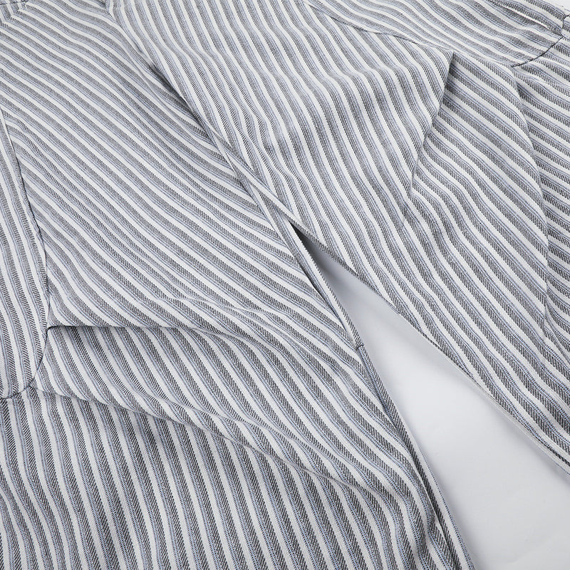 Pantalon à rayures et jambes larges – Taille haute déconstruite, bas incurvé