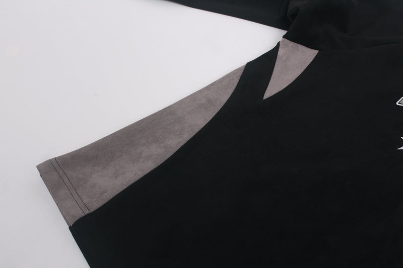 Langarmshirt mit Veloursleder-Textur – Collegiate-Arch-Aufdruck DIFFERENT GLFS