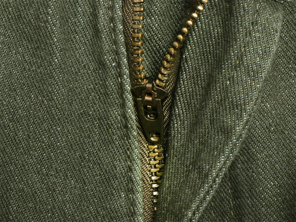 Wide-Leg Relaxed Straight Jeans – Olivgrün mit kariert gefütterten Taschen