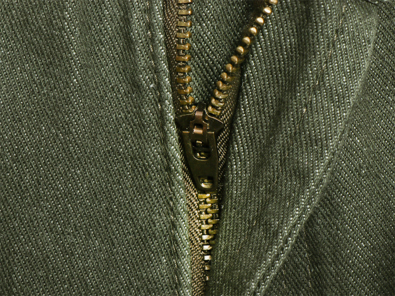 Wide-Leg Relaxed Straight Jeans – Olivgrün mit kariert gefütterten Taschen