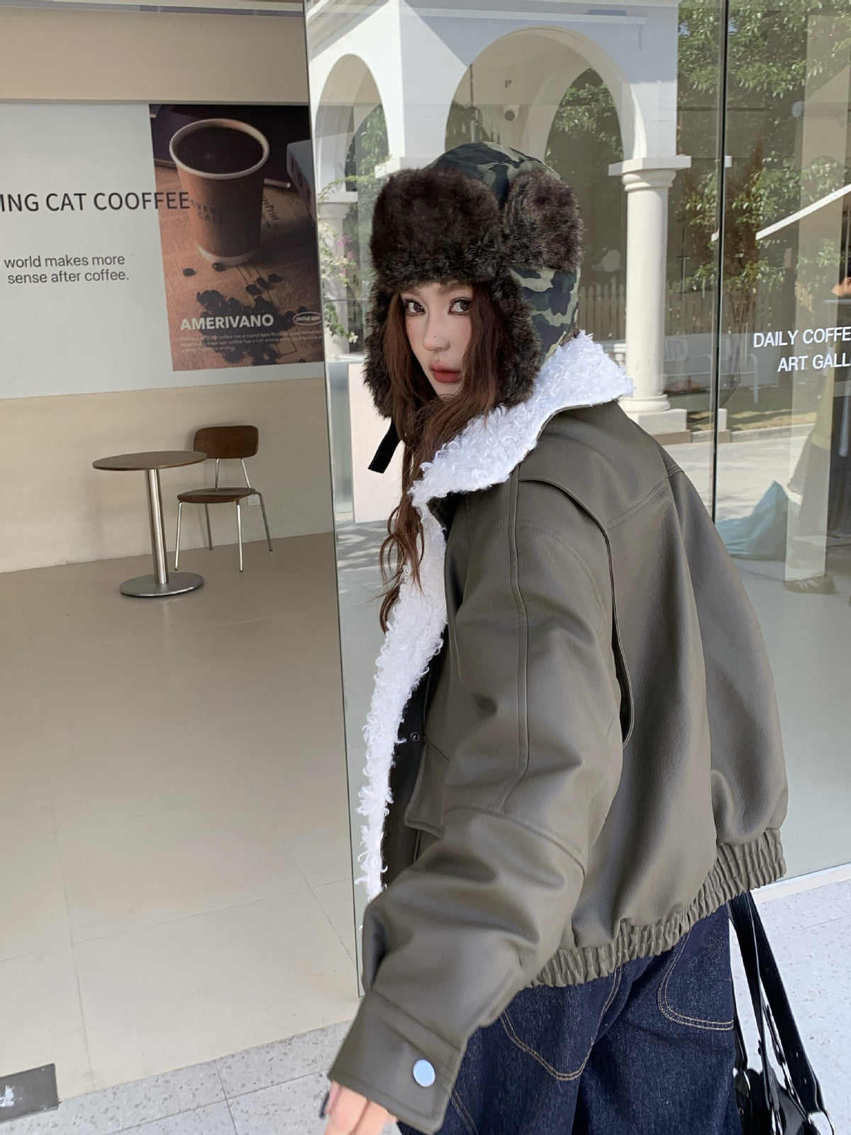 Veste en simili cuir et fourrure, bomber oversize à col sherpa