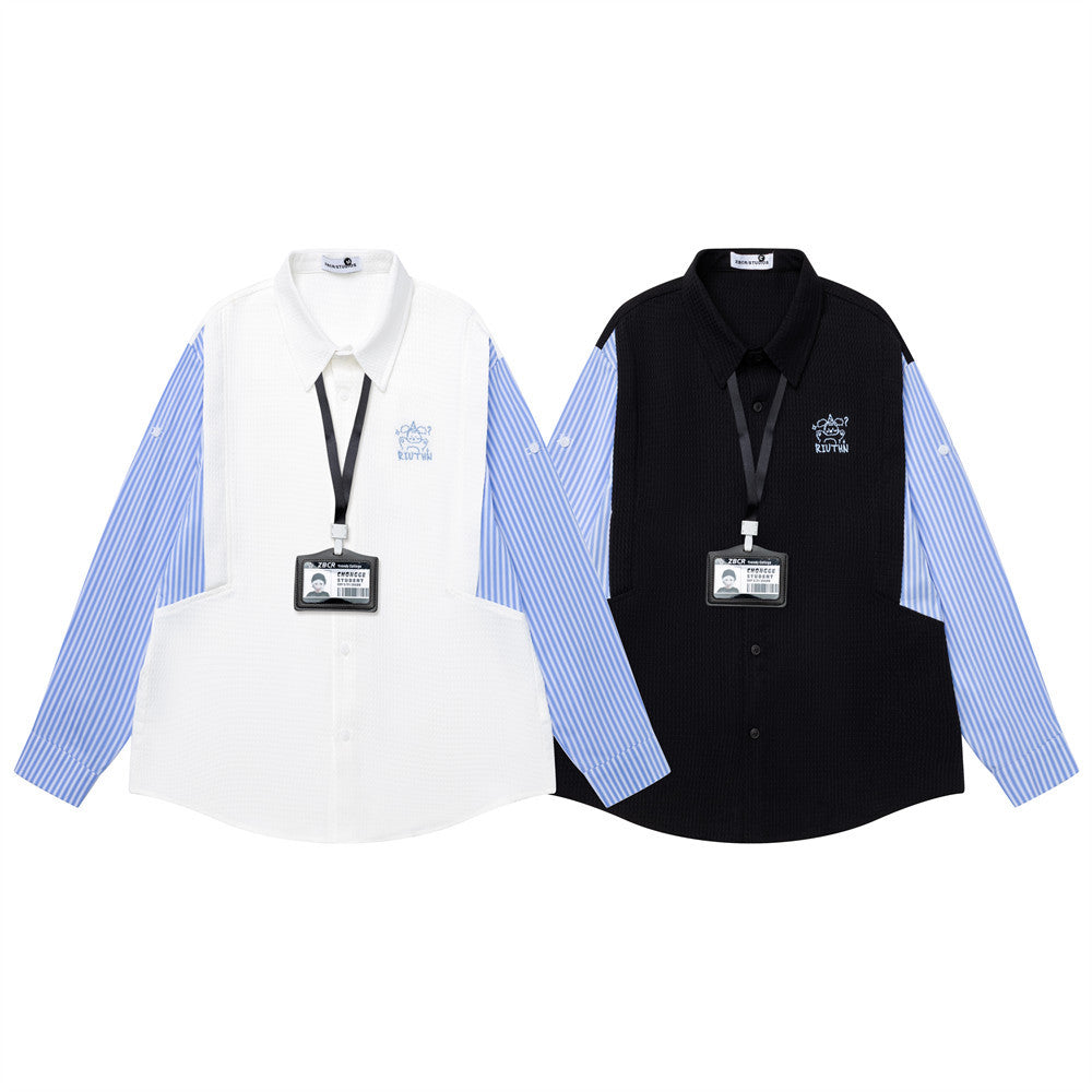 Chemise homme oversize patchwork à boutons, avec empiècement avant en maille côtelée et manches à rayures verticales bleues, présentée en blanc et b