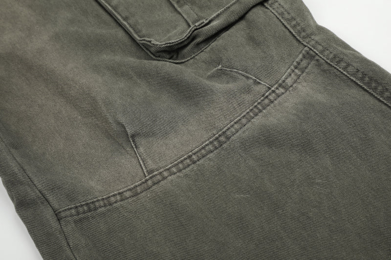 Wide-Leg Cargo Jeans – Washed Denim, Straight-Fit with Multi-Pocket Detail