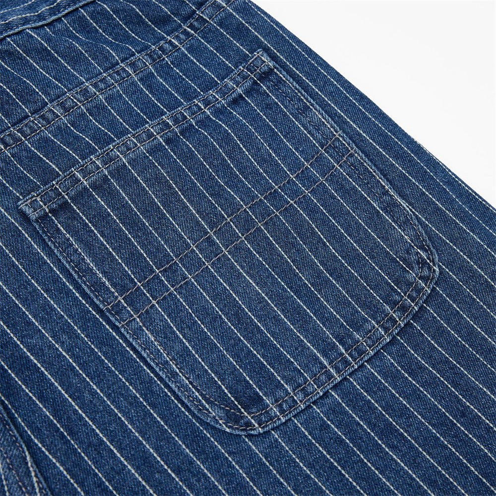 Jean droit à jambes larges à fines rayures pour homme avec broderie script