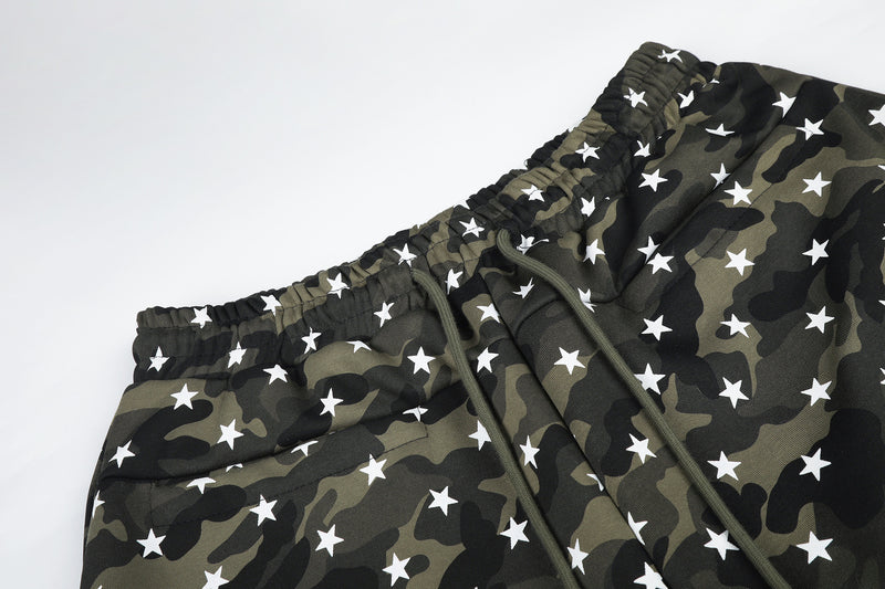 Camo Baggy Cargo Pants – Star Print Wide-Leg Parachute Trousers