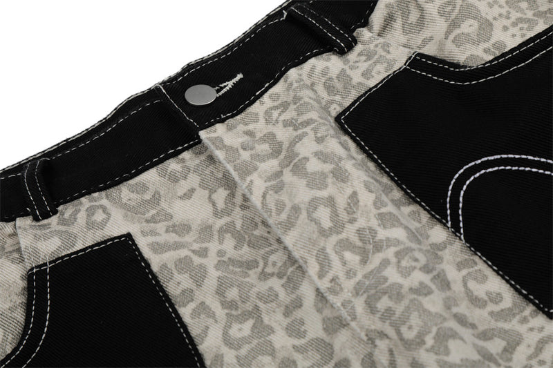 Retro Leopard Print Wide-Leg Baggy Jeans with Contrast Stripe & Pocket Detail