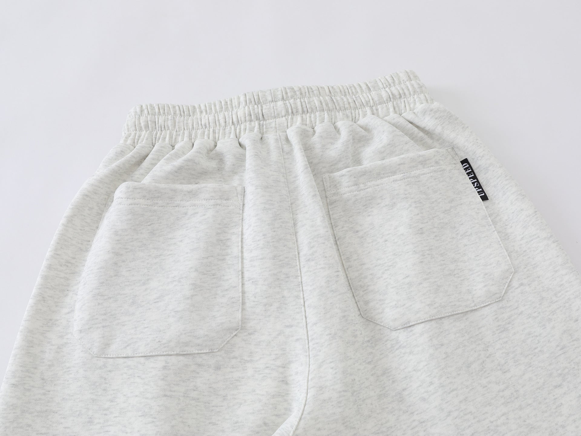 Pantalon de survêtement à jambes larges avec graphisme croix gothique – Jogger droit en molleton