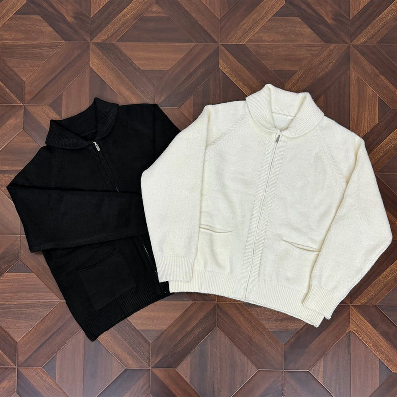 Herren-Strickjacke mit Oversize-Passform, Reißverschluss, Stehkragen und aufgesetzten Taschen