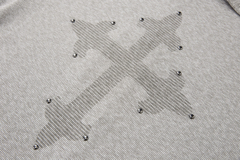 Polo manches longues avec écusson croix clouté – Haut streetwear vintage à ourlet brut