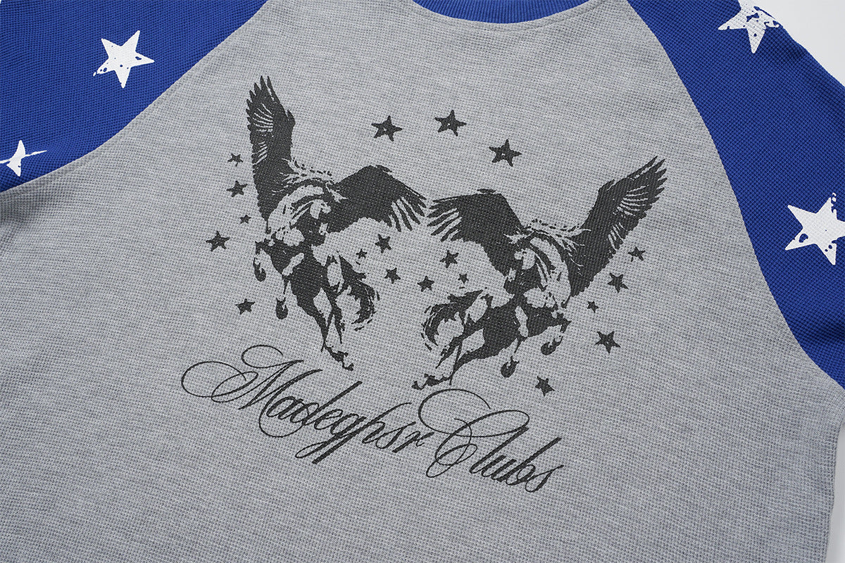 T-shirt de baseball à manches longues raglan et étoiles avec motif Pégase