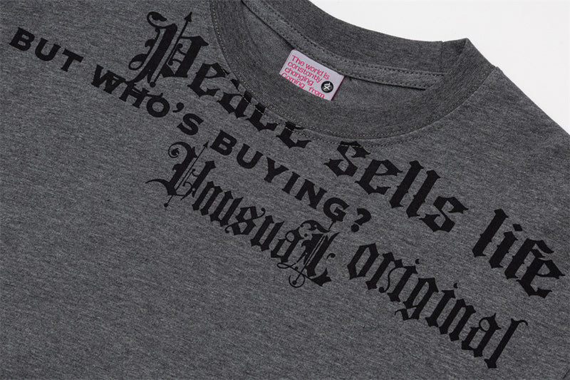 Men's Gothic Letter Print Long-Sleeve Tee with Striped Sleeve Splice