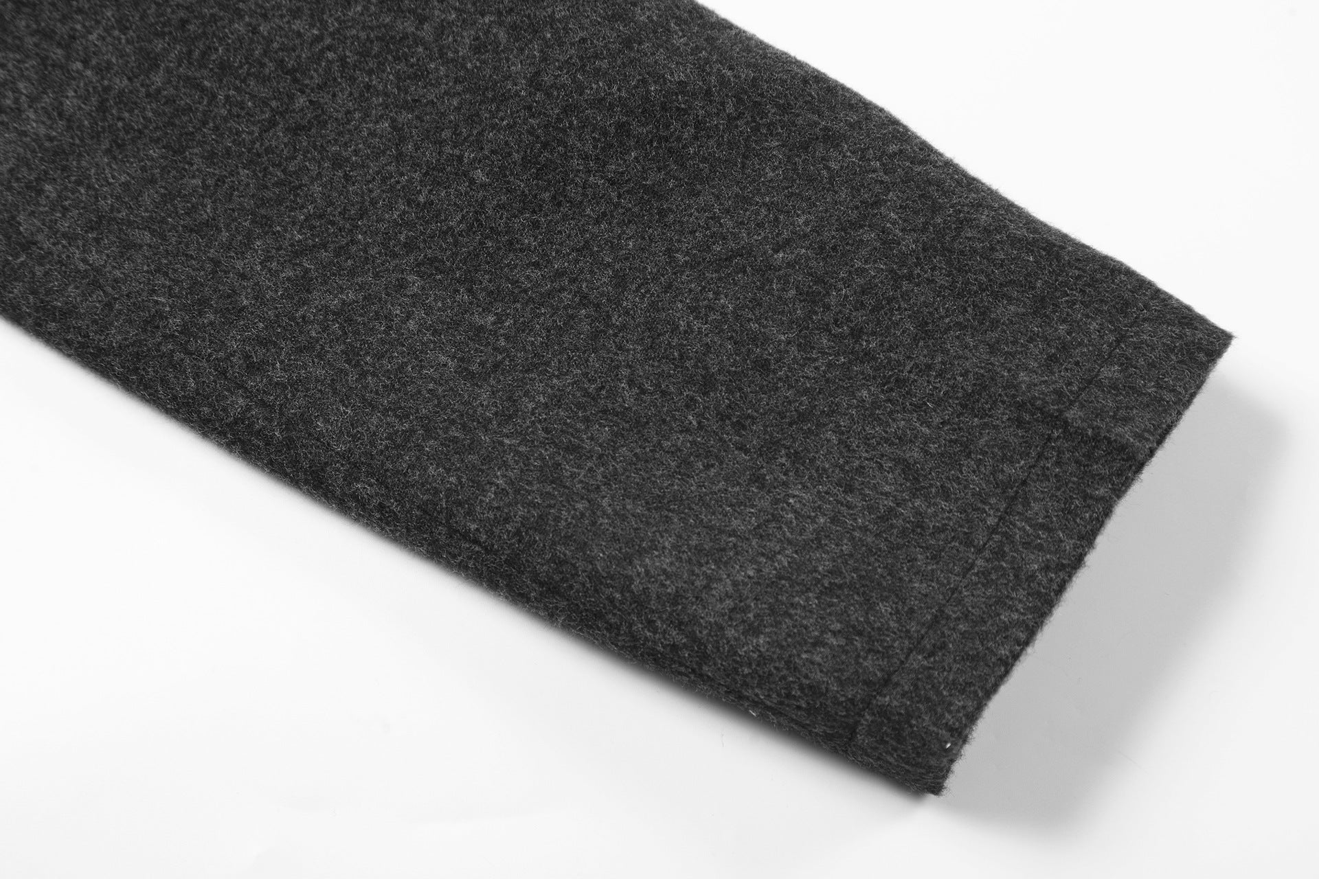 Chaqueta motera de mezcla de lana gris carbón con letras gráficas y cremallera asimétrica