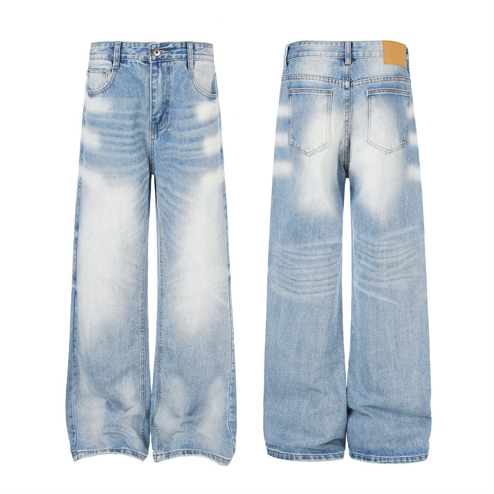 Jean homme baggy wide leg à délavage dégradé, en denim bleu clair, vue de face et de dos