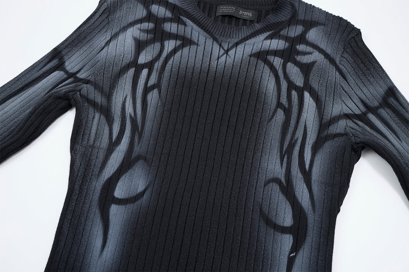 Pull côtelé à col rond avec imprimé graffiti tribal