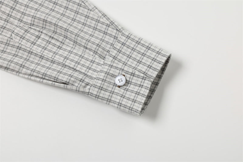Plaid Long-Sleeve Button-Up Shirt – Relaxed Fit with Embroidered Logo