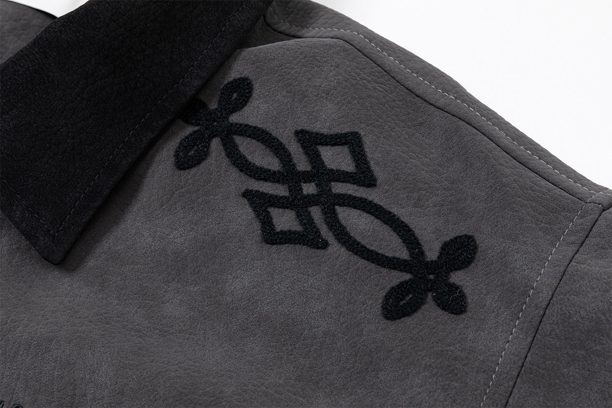 Veste en cuir oversize courte à broderies gothiques – Style moto américain rétro