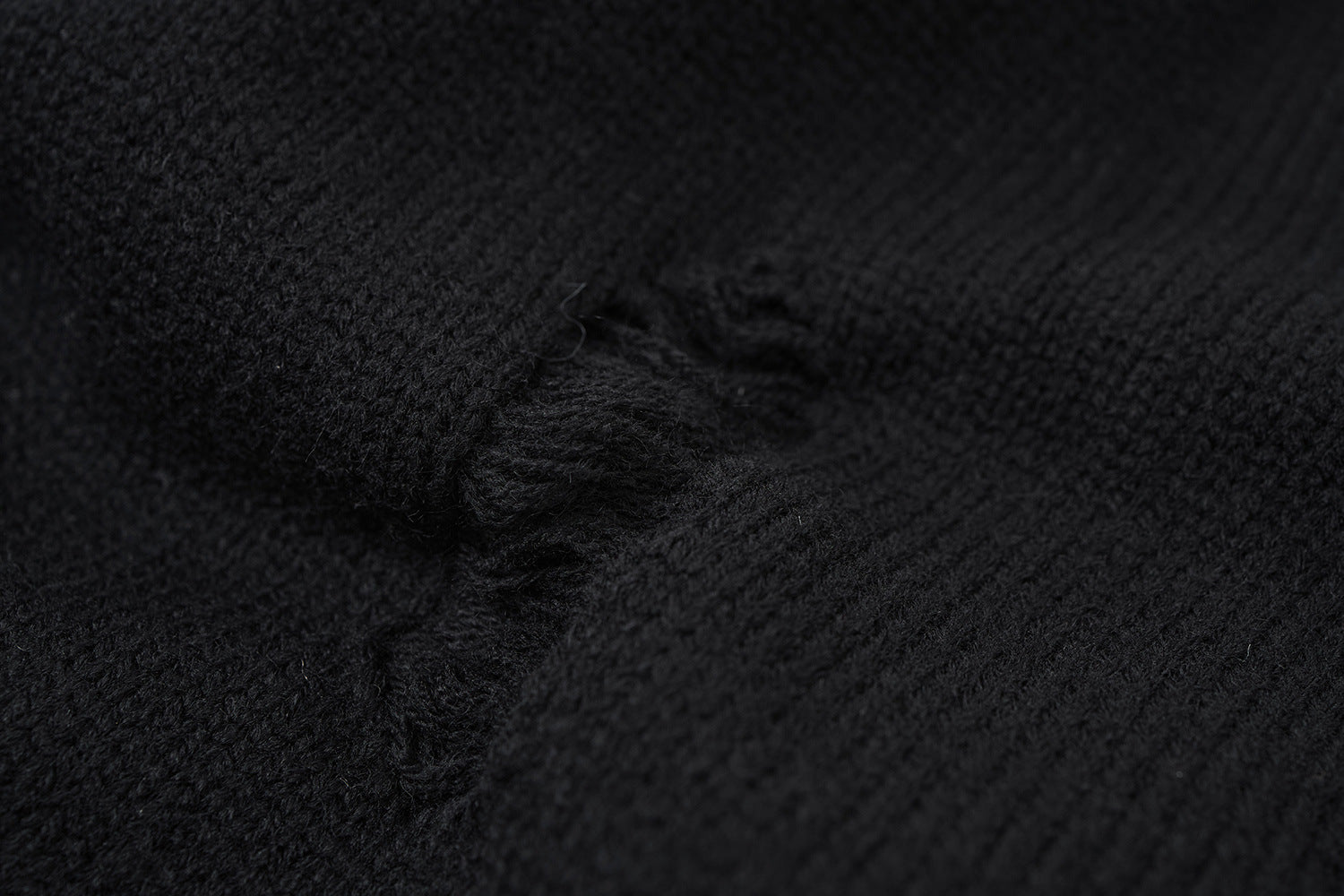 Pull col rond oversize en maille usée avec motif de lettres appliquées