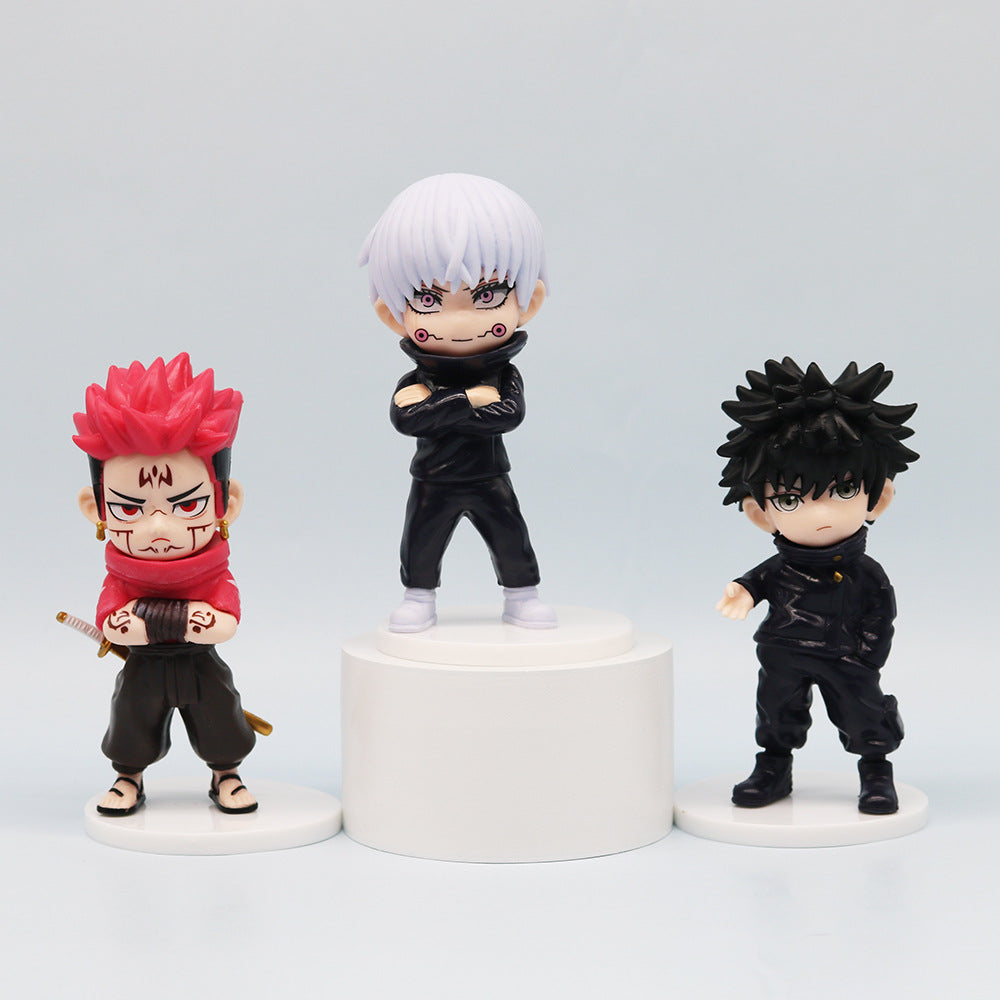 This Jujutsu Kaisen Q Edition Spell Return 7-Piece Set includes 11 cm chibi-style PVC figures: one with red spiky hair and a sword, another with white hair in black attire, and a third with black hair dressed all in black.