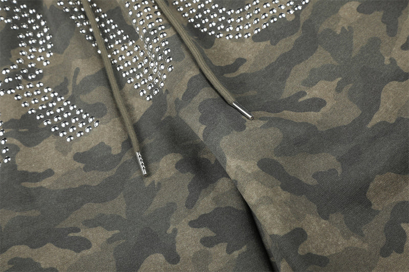 Men's Camo Wide-Leg Cargo Pants with Rhinestone Letters & Multi-Pocket Design