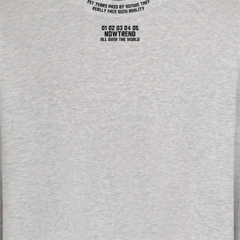 Langarm-T-Shirt mit Rundhalsausschnitt – minimalistischer Schriftprint, meliertes Grau