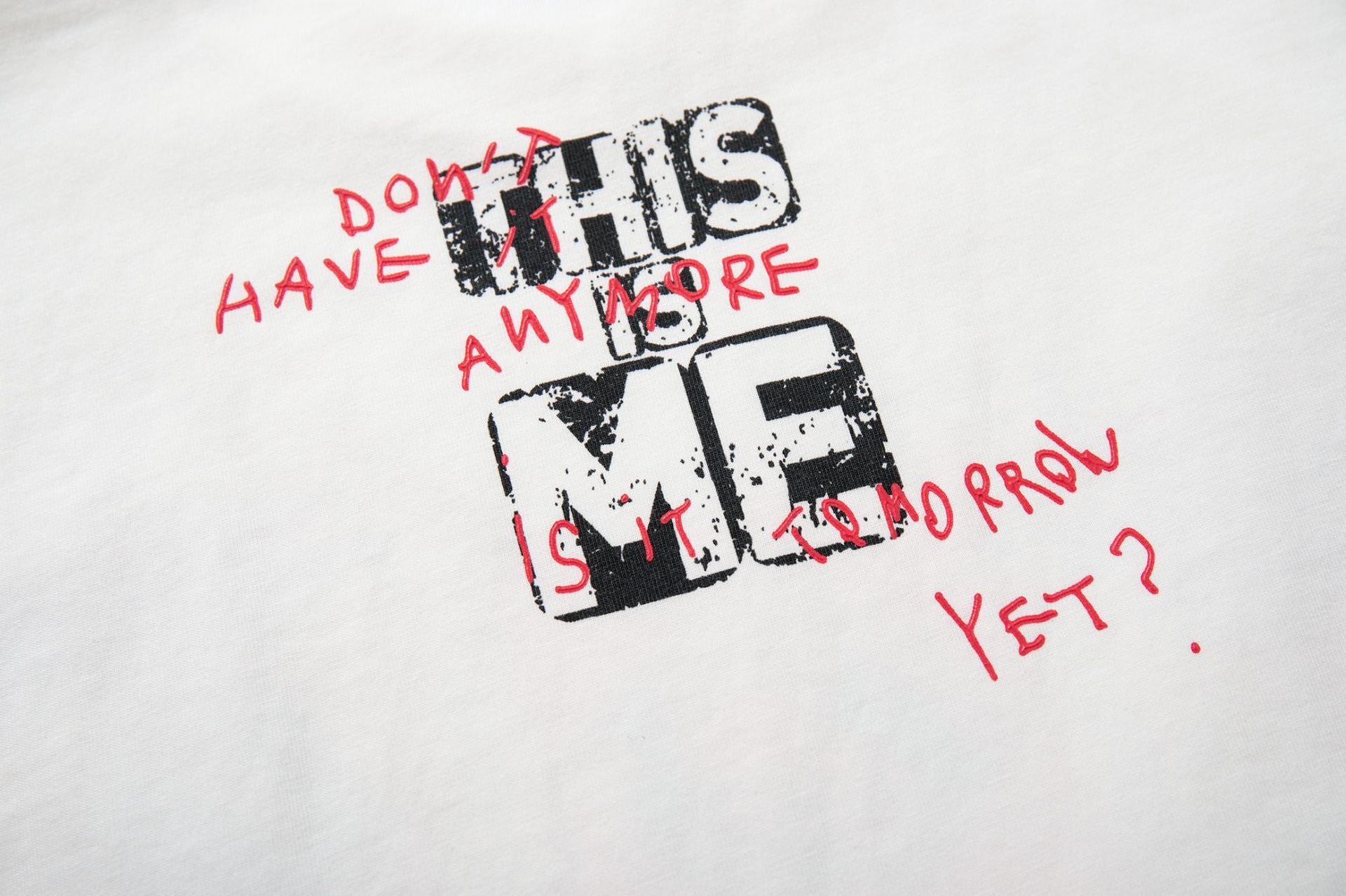 Retro-Collage-Longsleeve mit Grafik – Oversized Streetwear-Shirt