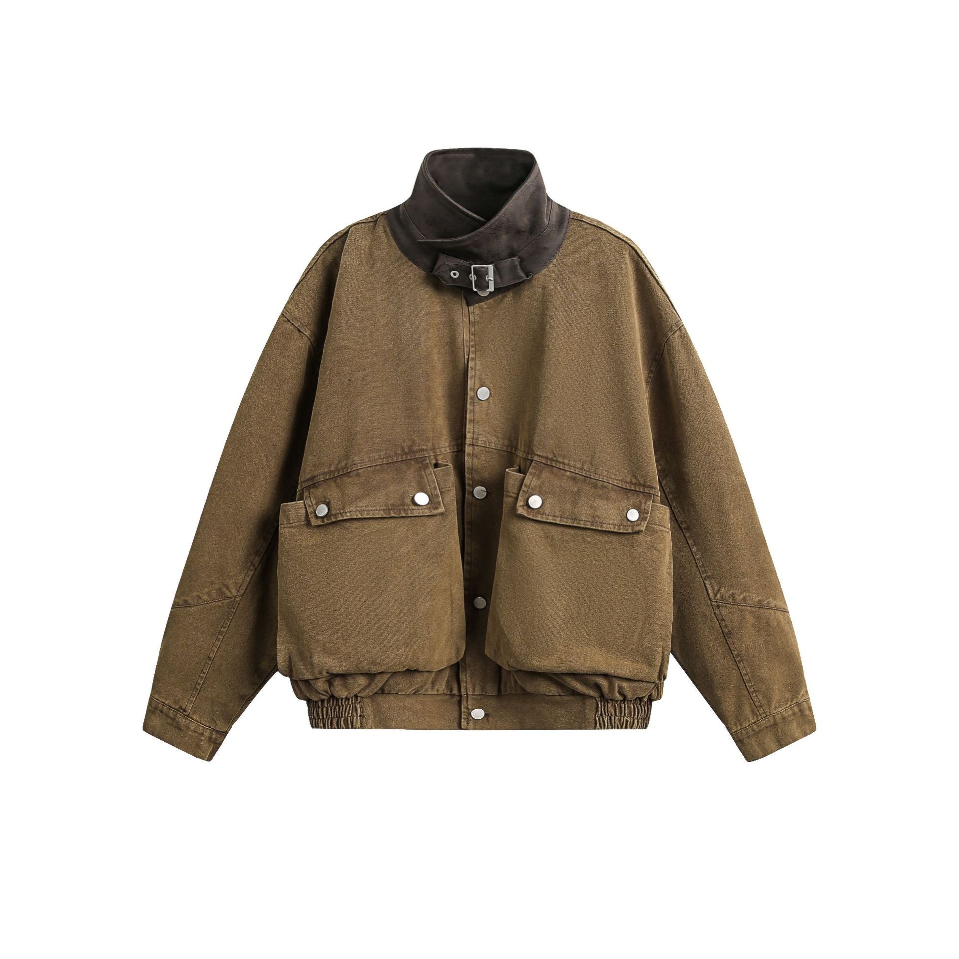 Blouson bomber homme oversize en toile délavée, avec grandes poches cargo et col montant à boucle, marron beige et noir délavé