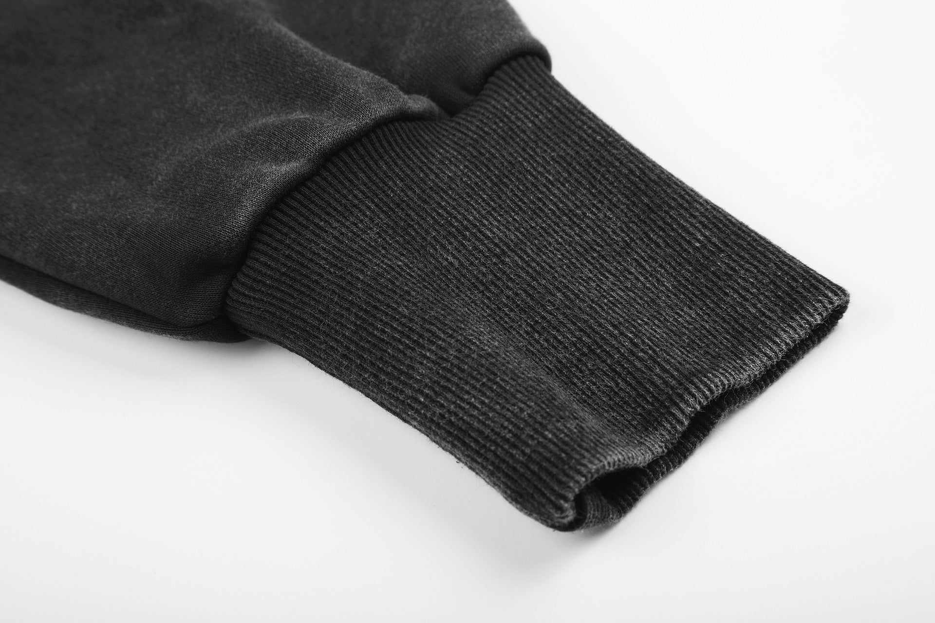 Hoodie zippé court à écussons graphiques vintage – Noir délavé