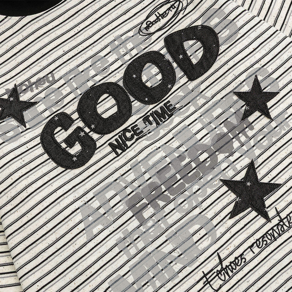 Gestreiftes Longsleeve mit Grafikprint – Retro-amerikanischer Schriftzug, Relaxed Fit