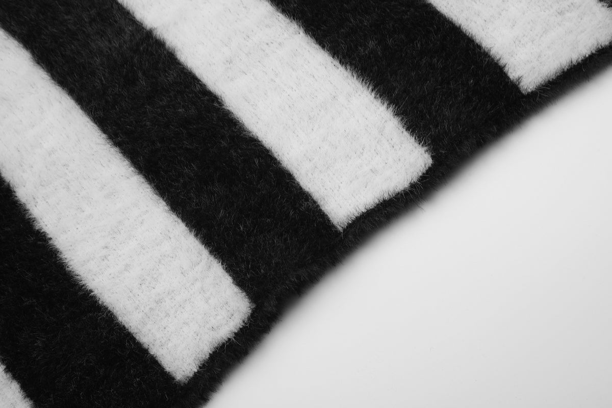 Stars & Stripes Fuzzy Knit Sweater – Black & White American Flag Pattern