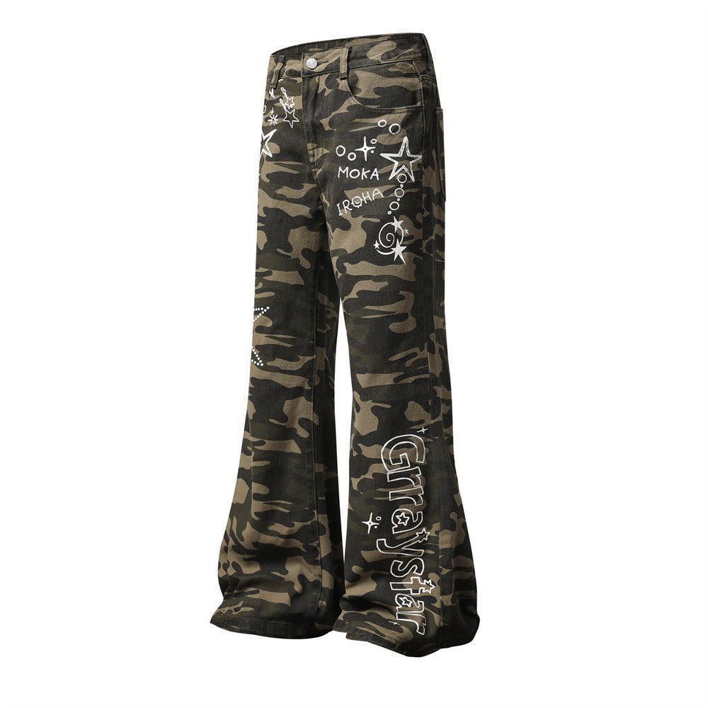 Jean flare homme camouflage avec imprimé étoiles et lettres – Denim bell-bottom streetwear