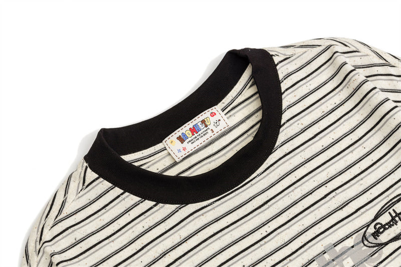 Gestreiftes Longsleeve mit Grafikprint – Retro-amerikanischer Schriftzug, Relaxed Fit