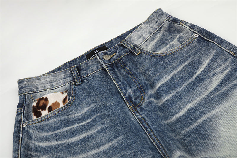 Wide-Leg-Jeans für Herren – Verwaschener Blue-Gradient-Denim mit Sternpatch & Kontrastdetails