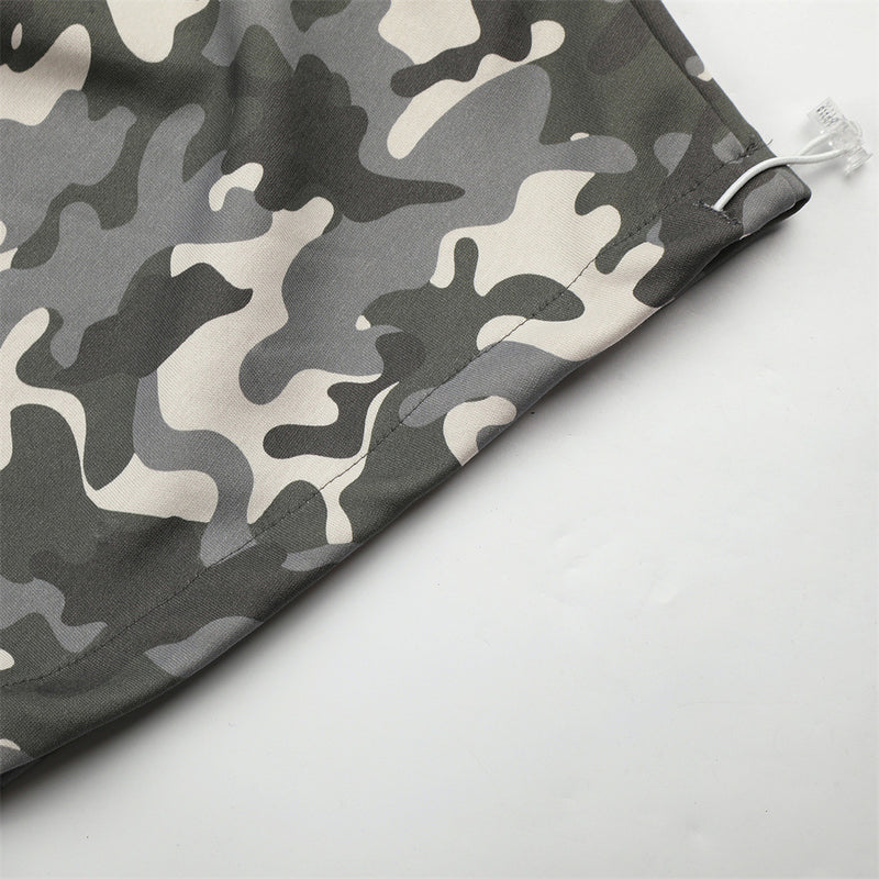 Men's Relaxed Fit Camo Wide-Leg Pants with Elastic Waistband & Ruched Hem