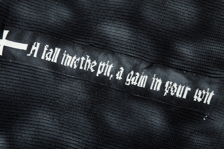 Veste-pull zippée en maille jacquard croix gothique – Col montant médiéval sombre