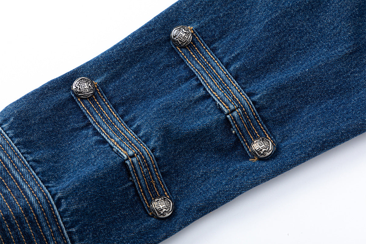 Veste en jean bleu foncé à col montant style militaire avec boutons décoratifs