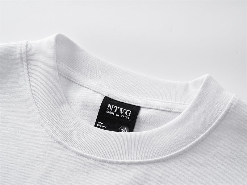 Men's Long Sleeve Crewneck T-Shirt with Pendant Tag Detail – Relaxed Fit