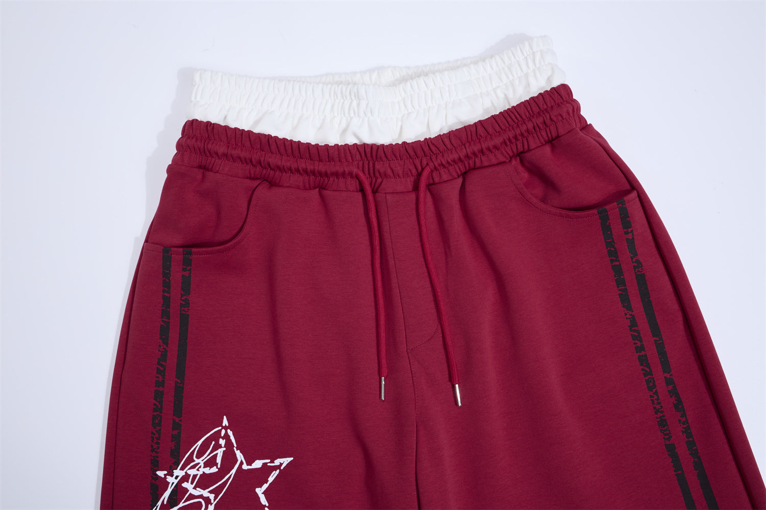 Wide-Leg-Sweathose mit Star-Graffiti-Print & zweilagigem Bund