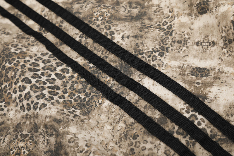 Hoodie mit Reißverschluss, Leopardenprint und Drei-Streifen-Detail