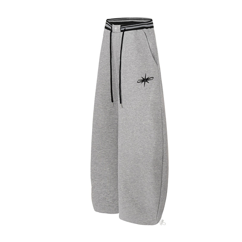 Jogginghose mit weitem Bein und gestreiftem Kontrastbund – Fleecehose mit Relaxed Fit