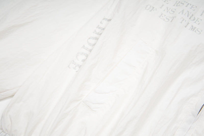 Grafik-Trackjacke – Windbreaker mit Stehkragen, durchgehendem Zipper & Stencil-Print