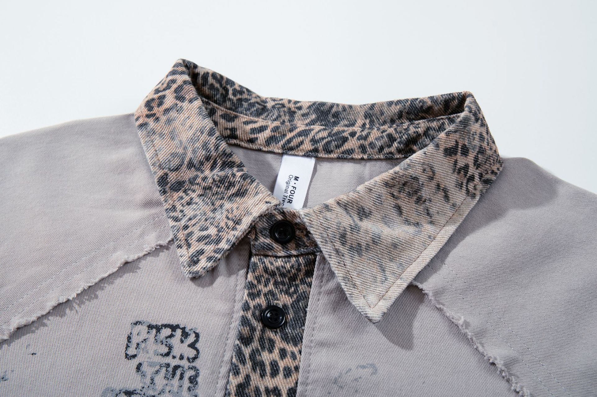 Chemise à col et manches courtes – Polo patchwork léopard graffiti