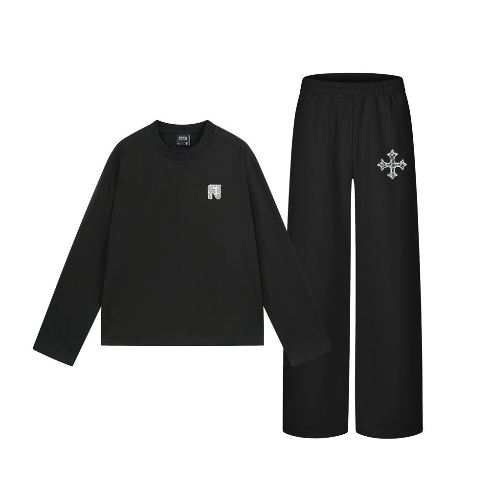 Men's Long Sleeve Crew Neck Tee with Logo Patch – Relaxed Fit