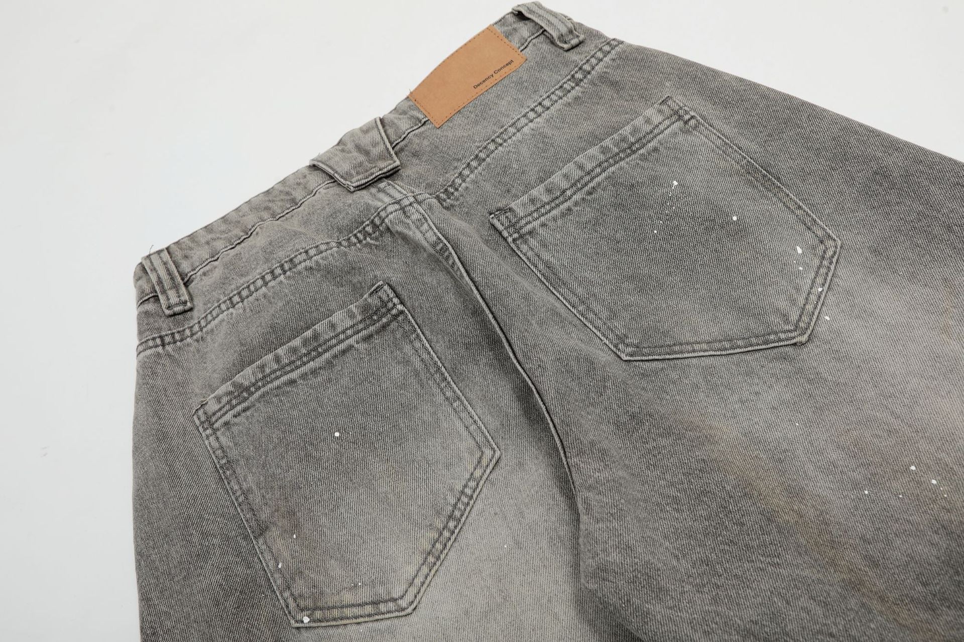 Jean baggy à jambes larges – Denim gris délavé à l’acide avec éclaboussures de peinture